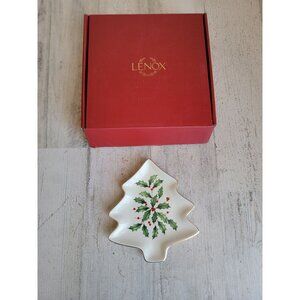 Lenox holiday tree party shaped plate Mistletoe‎ Xmas home decor kitchen